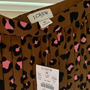 JCrew skirt never worn. Size 6.